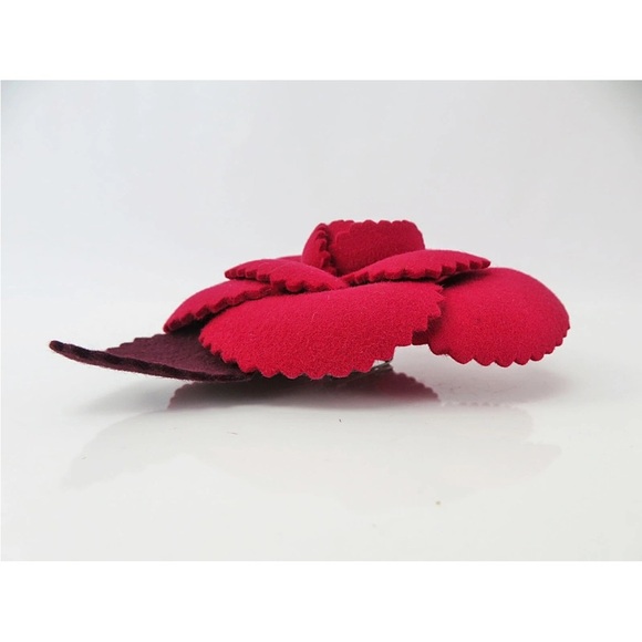 CHANEL Red Brooch - Picture 3 of 8